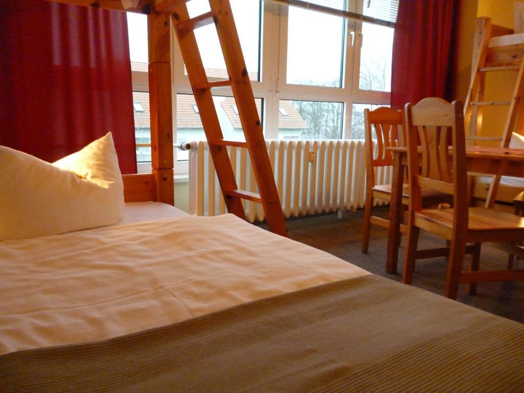 Hostel & Bistro Haus Der Horizonte Бад-Доберан Номер фото